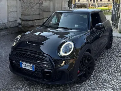 Usata Mini John Cooper Works 178 CV (130 kW) 2026 Nero Utilitaria
