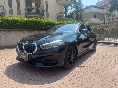 Usata BMW 118 Advantage 136 CV (100 kW) 2021 Nero Berlina
