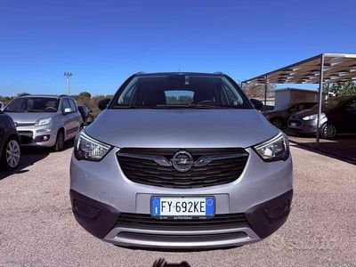 Usata Opel Crossland X 102 CV (75 kW) 2019 Argento SUV