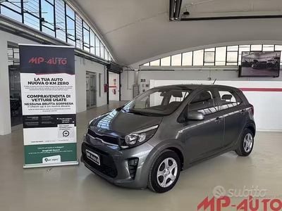Usata Kia Picanto Urban 67 CV (49 kW) 2021 Grigio Utilitaria