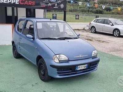 Usata Fiat 600 54 CV (39 kW) 2003 Blu Berlina