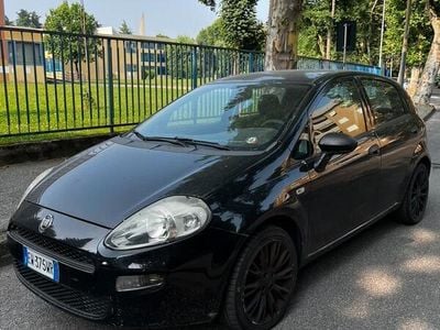 Usata Fiat Punto 75 CV (55 kW) 2015 Nero Utilitaria