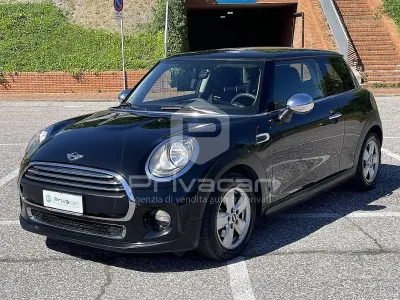 Begagnad Mini One D Business 95 HK (69 kW) 2015 Svart Halvkombi