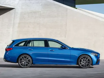 Usata Mercedes C200 AMG Line Premium 163 CV (119 kW) 2024 Argento Station wagon