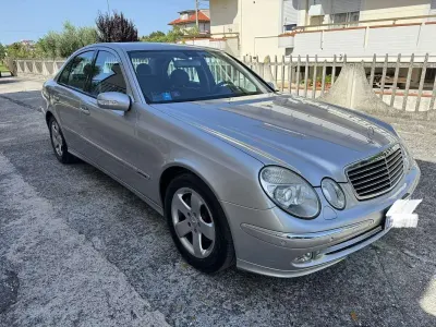 Usata Mercedes E320 Classic 224 CV (164 kW) 2004 Berlina