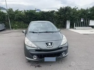 Usata Peugeot 207 88 CV (64 kW) 2007 Grigio Berlina