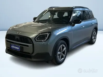 Usata Mini Countryman Classic 150 CV (110 kW) 2024 Verde SUV