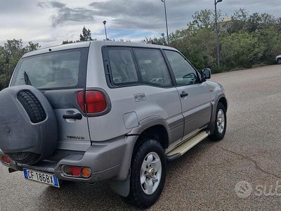 Usata Nissan Terrano 154 CV (113 kW) 2003 Grigio SUV