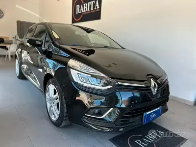 Usata Renault Clio IV Intens 90 CV (66 kW) 2019 Nero Berlina