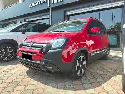 Occasion Fiat Panda Cross Cross 69 ch (50 kW) 2025 Rouge Citadine