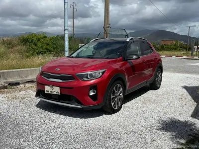 Usata Kia Stonic 120 CV (88 kW) 2019 Rosso SUV