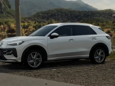 Nuova VW T-Roc Life 150 CV (110 kW) 2026 Pure white SUV