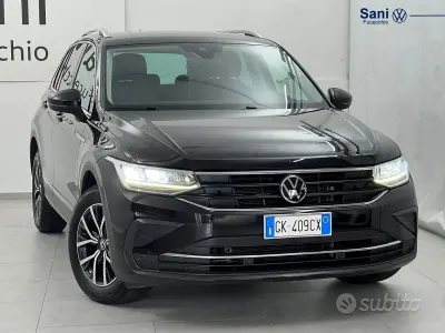 Usata VW Tiguan Life 122 CV (89 kW) 2022 Nero SUV