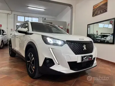 Usata Peugeot 2008 Allure 131 CV (96 kW) 2021 Bianco SUV