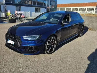 Käytetty Audi RS4