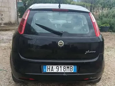 Usata Fiat Grande Punto Active 75 CV (55 kW) 2007 Nero Utilitaria