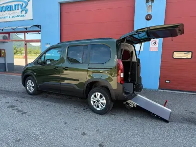 Nuova Peugeot Rifter Allure 130 CV (95 kW) 2026 Blu Monovolume