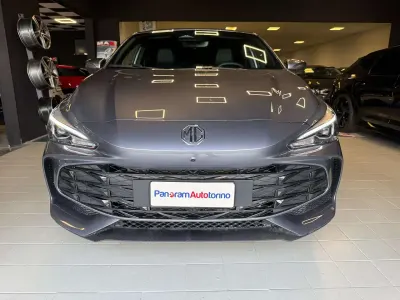 Nuevo MG MG3 Luxury 102 CV (75 kW) 2025 Gris Utilitario