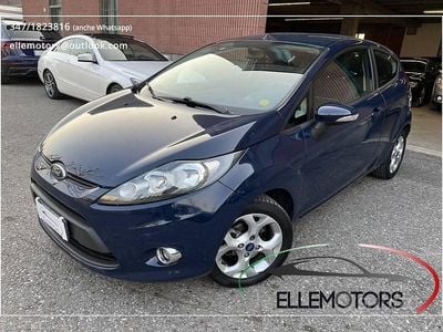 Usata Ford Fiesta Titanium 60 CV (44 kW) 2012 Blu metallizzato Berlina
