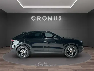 Käytetty Porsche Cayenne 470 HP (345 kW) 2025 Katumaasturi