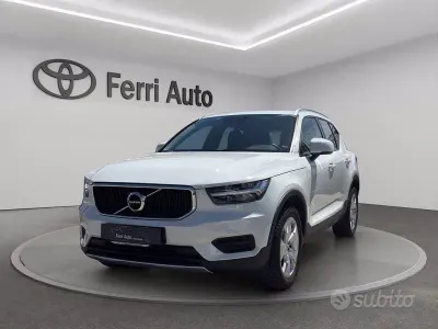 Usata Volvo XC40 Momentum 150 CV (110 kW) 2019 Bianco SUV