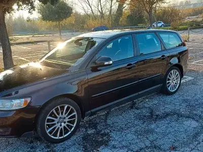 Usata Volvo V50 109 CV (80 kW) 2010 Nero Station wagon