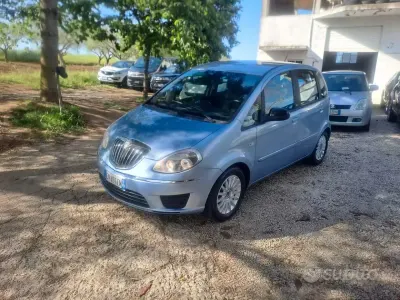 Usata Lancia Musa Gold 95 CV (69 kW) 2013 Blu Monovolume