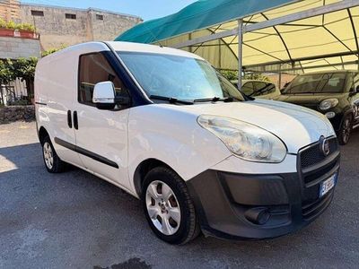 Usata Fiat Doblò 90 CV (66 kW) 2014 Bianco Monovolume