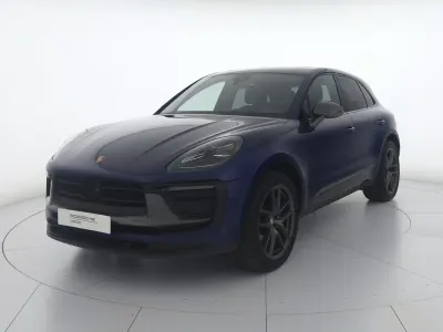 Usata Porsche Macan 265 CV (194 kW) 2022 Blu genziana metallizzato SUV