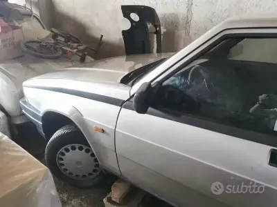 Usata Alfa Romeo 75 120 CV (88 kW) 1992 Berlina