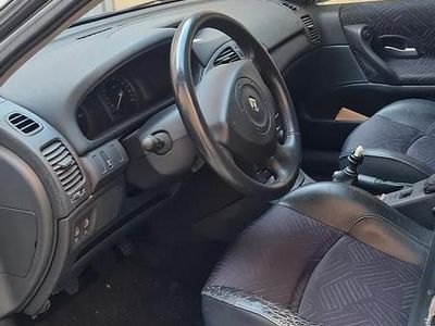 Usata Renault Laguna 2001 Grigio Coupé