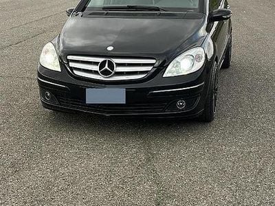 Usata Mercedes B180 109 CV (80 kW) 2007 Nero Monovolume