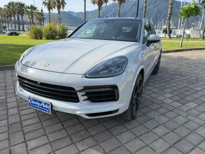 Usata Porsche Cayenne 461 CV (339 kW) 2020 Grigio SUV