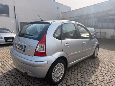 Usata Citroën C3 Exclusive 73 CV (53 kW) 2004 Grigio Berlina