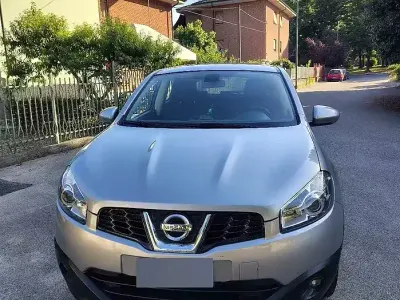 Usata Nissan Qashqai 106 CV (77 kW) 2010 Grigio SUV