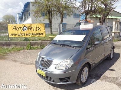 Usata Lancia Musa 90 CV (66 kW) 2009 Grigio Monovolume