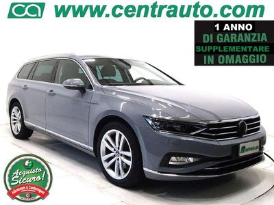 Usata VW Passat Executive 200 CV (147 kW) 2023 Grigio Station wagon