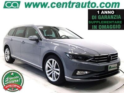Grigio Usata 2023 VW Passat Executive Station wagon | 29.800 € (Buon prezzo)