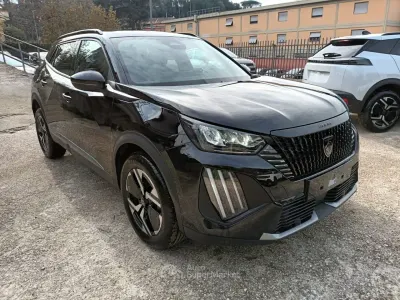 Usata Peugeot 2008 Allure 101 CV (74 kW) 2025 Nero SUV