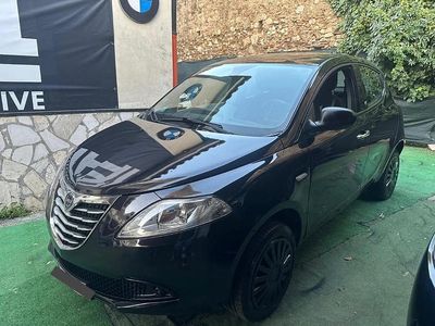 Usata Lancia Ypsilon 69 CV (50 kW) 2014 Nero Utilitaria
