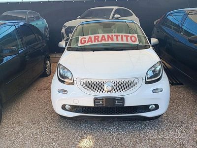 Usata Smart ForFour Prime 70 CV (51 kW) 2015 Bianco Utilitaria