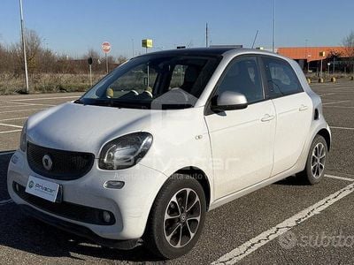 Usata Smart ForFour Passion 71 CV (52 kW) 2016 Bianco Utilitaria