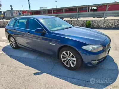 Usata BMW 530 258 CV (189 kW) 2013 Bluazzurro Station wagon