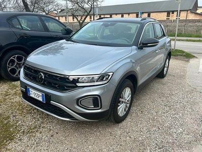Usata VW T-Roc Edition 149 CV (109 kW) 2024 Grigio SUV