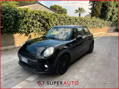 Usata Mini One D 95 CV (69 kW) 2016 Nero Utilitaria
