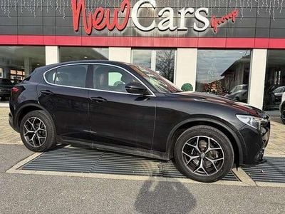 Second-hand Alfa Romeo Stelvio Executive 210 CP (154 kW) 2018 Negru SUV