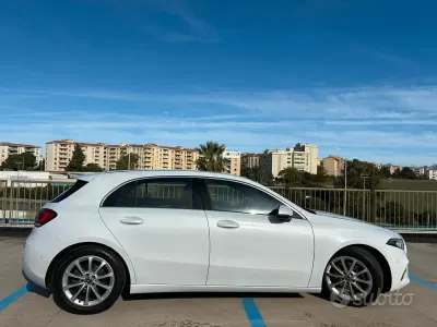 Usata Mercedes A200 150 CV (110 kW) 2019 Bianco Berlina