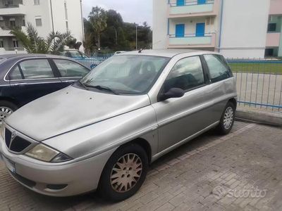 Usata Lancia Ypsilon 2001 Grigio Utilitaria
