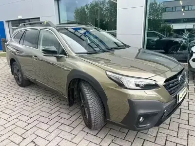 Usado Subaru Outback 4dventure 169 CV (124 kW) 2022 Verde Familiar