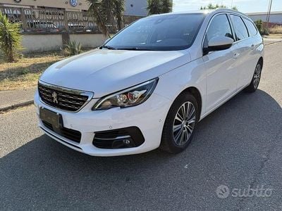 Usata Peugeot 308 SW Allure 131 CV (96 kW) 2021 Bianco Station wagon